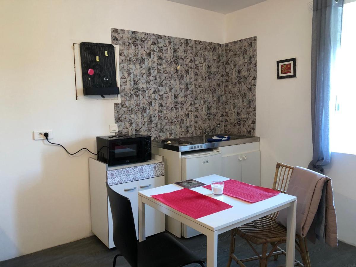 Studio 20 Min De La Mer Ideal Pour Les Deplacements Professionnels Plouaret Eksteriør billede